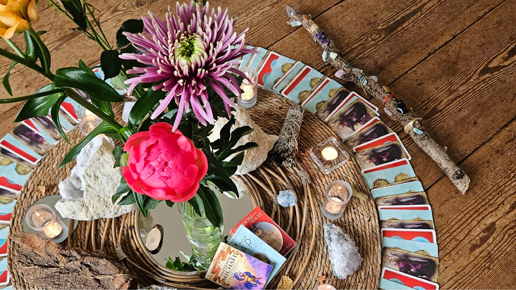 Heliante Moningka verzorgd maandelijks een vrouwencirkel vlakbij Hoorn