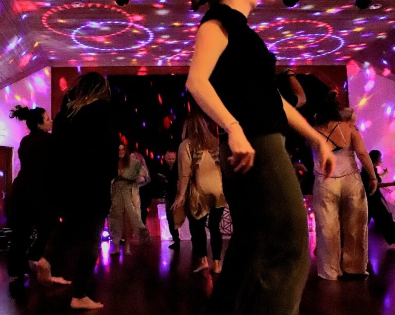 Heliante Moningka dj en organisator van Ecstatic Dance Hoorn