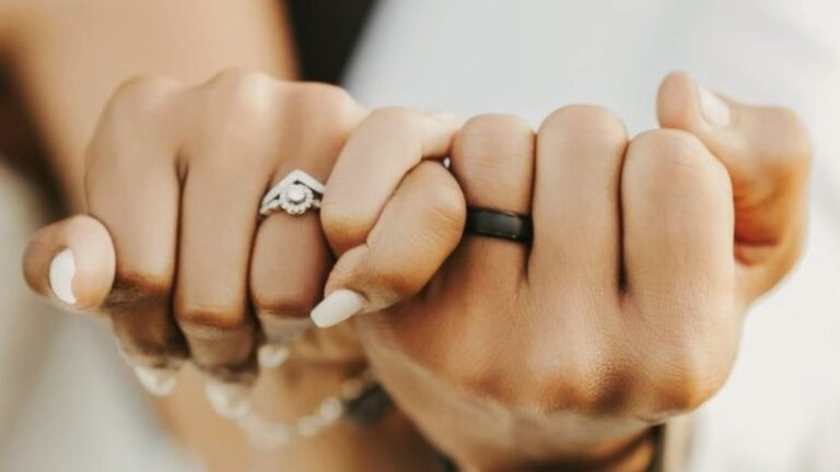 Heliante Moningka verzorgt een trouwceremonie op een bijzondere trouwdatum zoals vrijdag de 13e